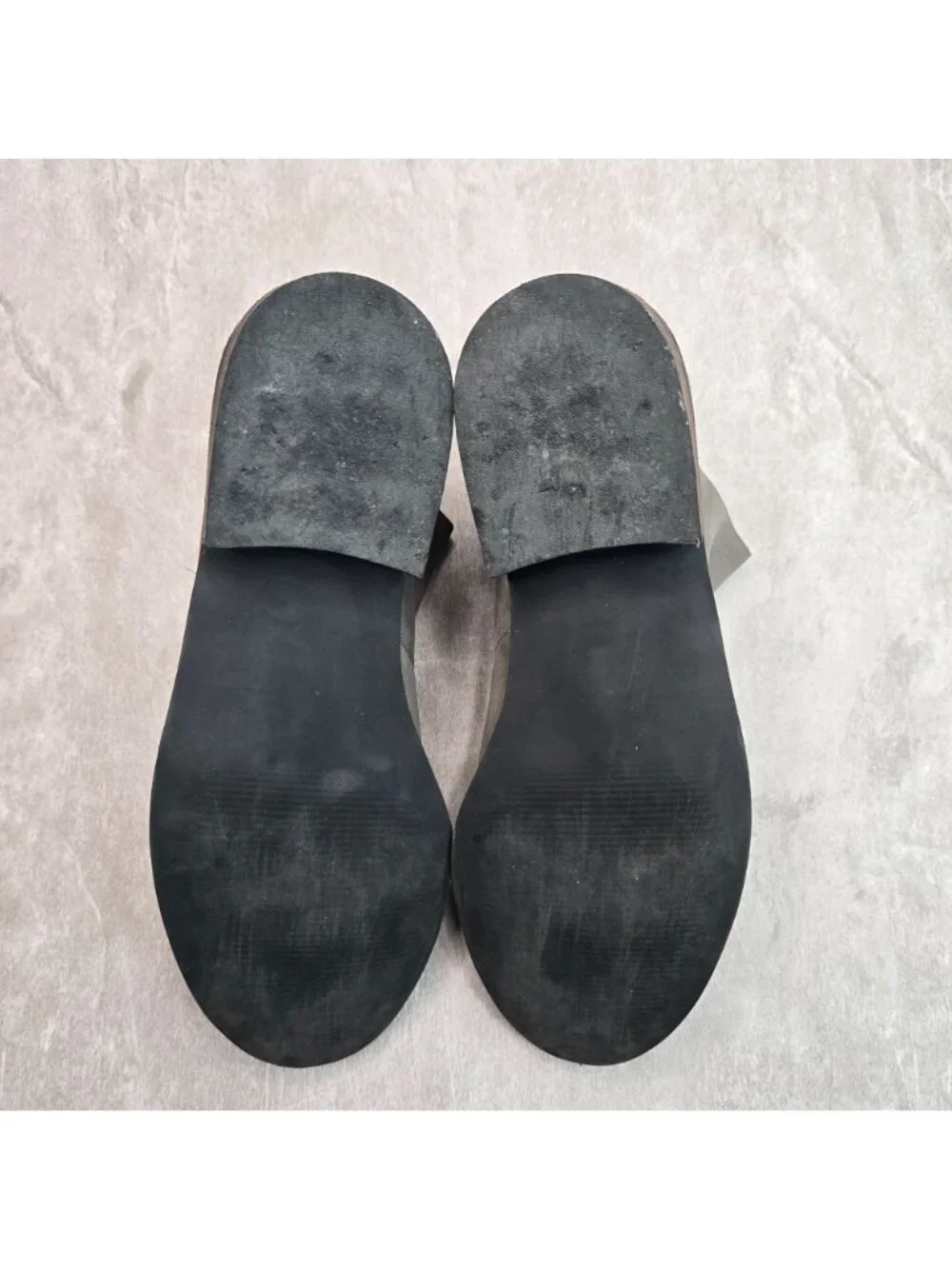 Steve Madden Ankle Booties Size 7 Gray Distressed Leather Low Heel Western Boots